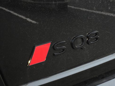New 2026 Audi SQ8 Prestige image 22