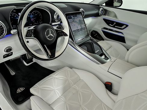 Used 2026 Mercedes-Benz Maybach SL 680 image 20