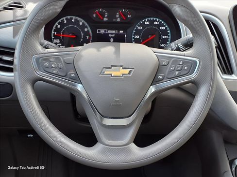 Used 2025 Chevrolet Malibu LT image 18