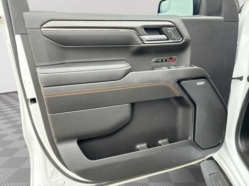 Certified 2022 GMC Sierra 1500 AT4 w/ AT4 Preferred Package image 23