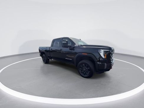 Used 2024 GMC Sierra 2500 AT4 AWD/4WD image 2