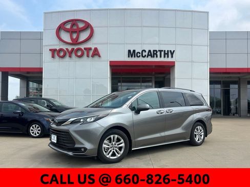 Certified 2026 Toyota Sienna XLE AWD/4WD image 1