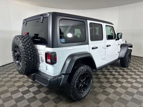 Used 2023 Jeep Wrangler Unlimited w/ Cold Weather Group image 3