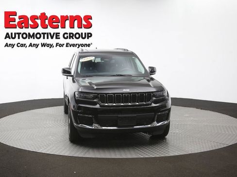 Used 2023 Jeep Grand Cherokee L Limited w/ Luxury Tech Group II AWD/4WD image 56