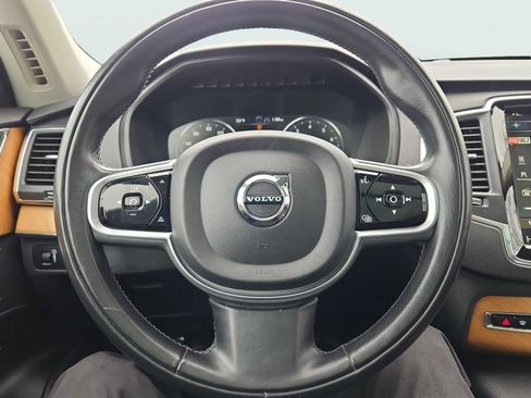 Used 2021 Volvo XC90 T6 Momentum w/ Climate Package image 35