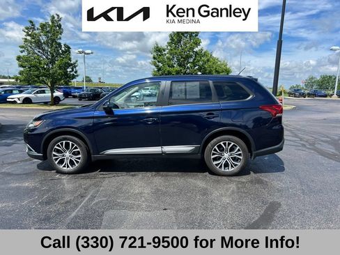 Used 2016 Mitsubishi Outlander SE AWD/4WD image 15
