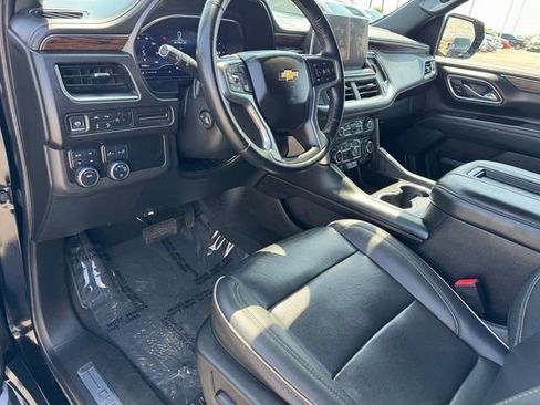 Certified 2024 Chevrolet Suburban Premier AWD/4WD image 16