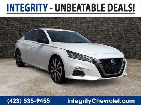 Used 2020 Nissan Altima 2.5 SR FWD image 1