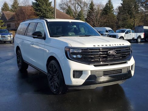 New 2026 Ford Expedition Max Platinum w/ Stealth Performance Package image 3