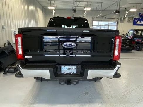 Used 2025 Ford F250 XLT image 4