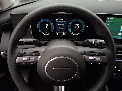 Certified 2025 Hyundai Tucson SEL image 18