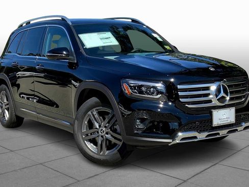 Certified 2026 Mercedes-Benz GLB 250 4MATIC image 2