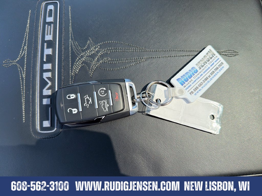 Used 2022 RAM 1500 Limited w/ Body Color Bumper Group AWD/4WD image 29
