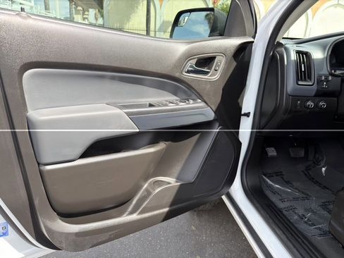 Used 2021 Chevrolet Colorado Z71 w/ Safety Package image 19