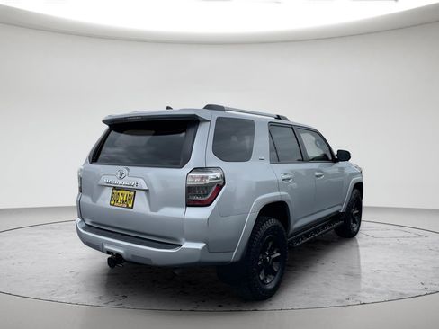 Certified 2020 Toyota 4Runner SR5 Premium AWD/4WD image 3