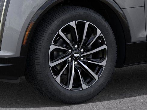New 2025 Cadillac Lyriq Sport w/ LPO, Floor Liner Package AWD/4WD image 9