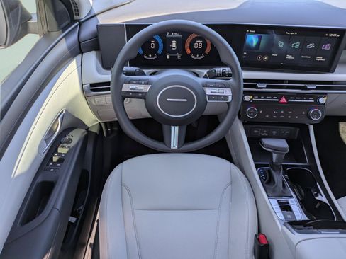 New 2026 Hyundai Tucson SEL FWD image 17