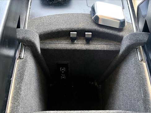 Used 2017 Mercedes-Benz GLE 350 image 36