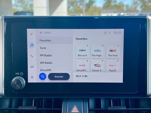 Used 2024 Toyota RAV4 XLE image 30