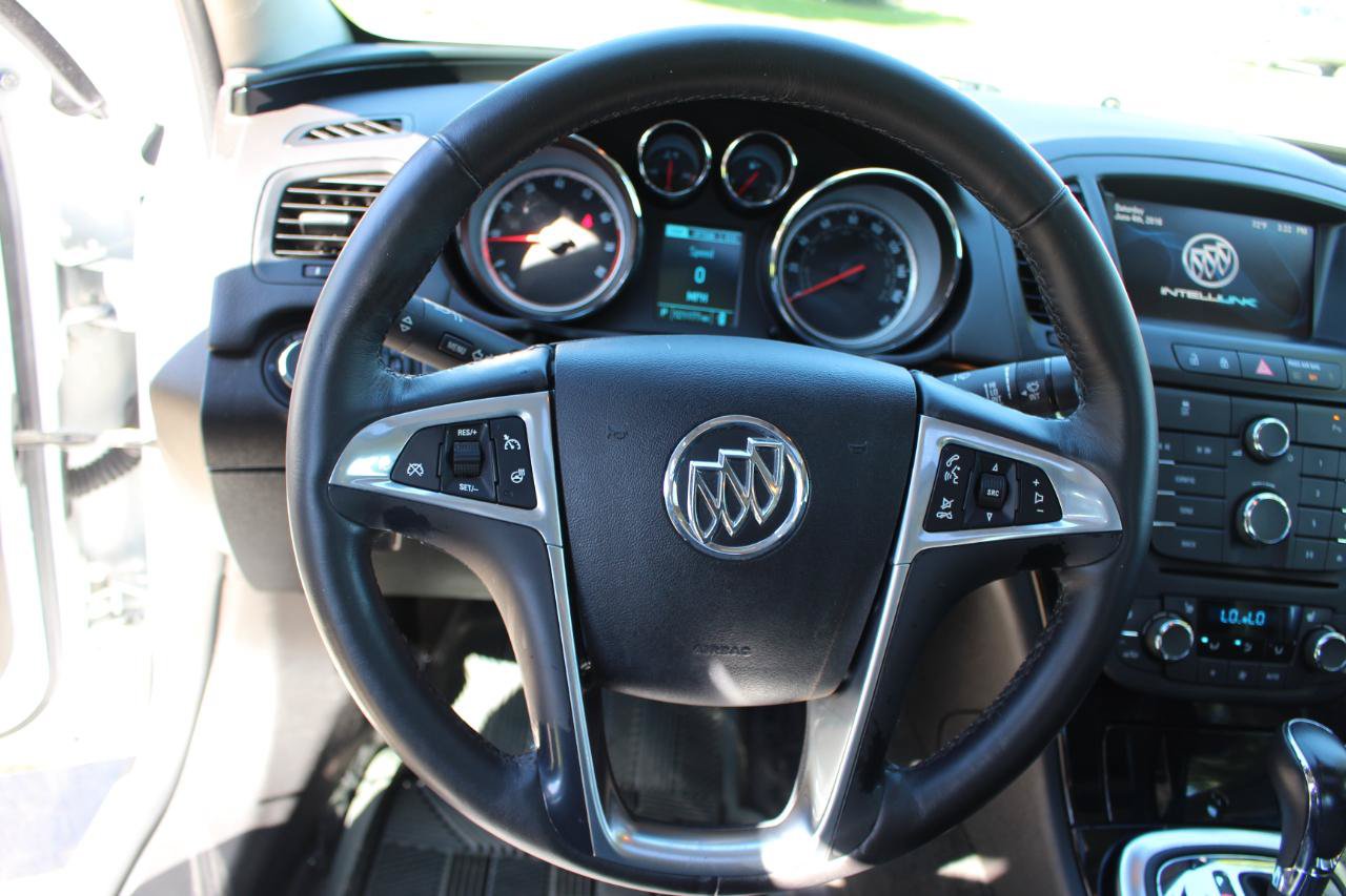 Used 2013 Buick Regal Premium FWD image 21