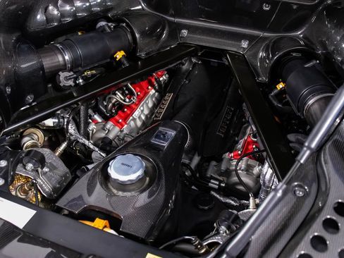 Certified 2022 Ferrari SF90 Stradale image 60