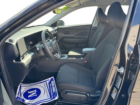 Used 2025 Hyundai Kona SE AWD/4WD image 9