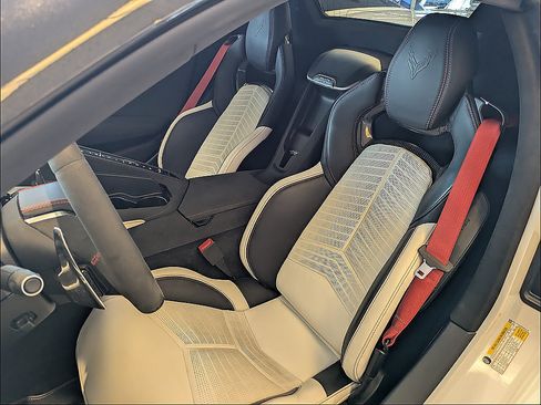 Used 2023 Chevrolet Corvette Stingray Premium Conv w/ Z51 Performance Package RWD image 20