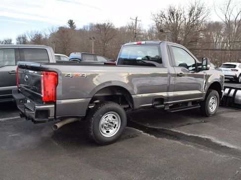 New 2026 Ford F250 XL w/ XL Chrome Package image 3