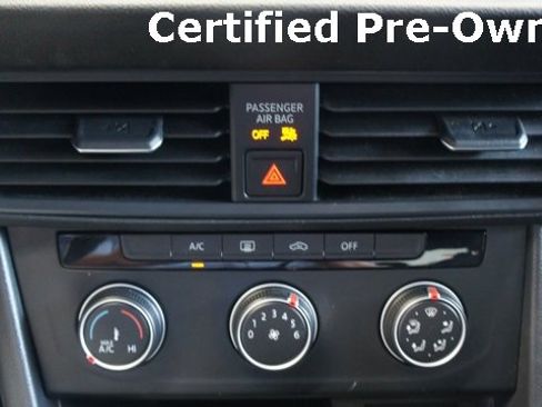 Certified 2023 Volkswagen Jetta Sport image 18