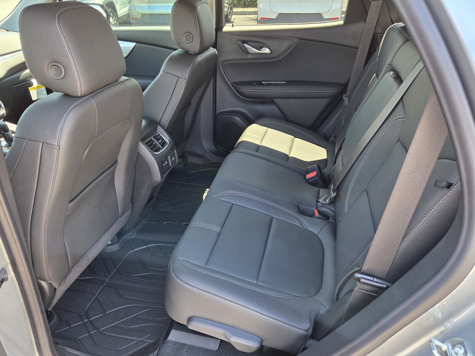 New 2026 Chevrolet Blazer LT w/ Sound & Technology Package FWD image 6