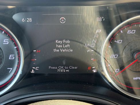 Used 2019 Dodge Charger SXT RWD image 19