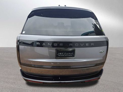 Used 2023 Land Rover Range Rover SE image 4