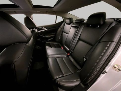 Used 2017 Nissan Maxima 3.5 SL FWD image 26