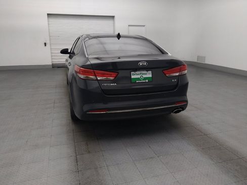 Used 2018 Kia Optima EX w/ Premium Package FWD image 6
