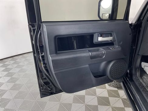 Used 2007 Toyota FJ Cruiser 4WD image 18