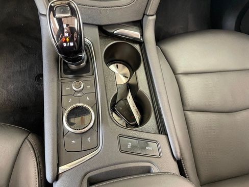 Used 2023 Cadillac XT6 Premium Luxury w/ Technology Package AWD/4WD image 49