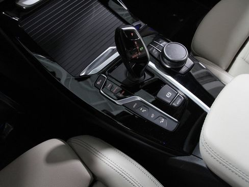 Used 2021 BMW X3 xDrive30e w/ Premium Package image 18