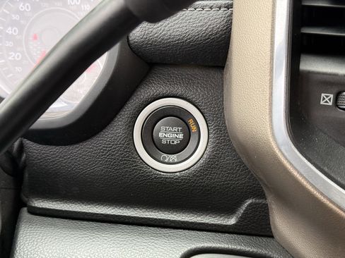 Used 2020 RAM 3500 Laramie image 24