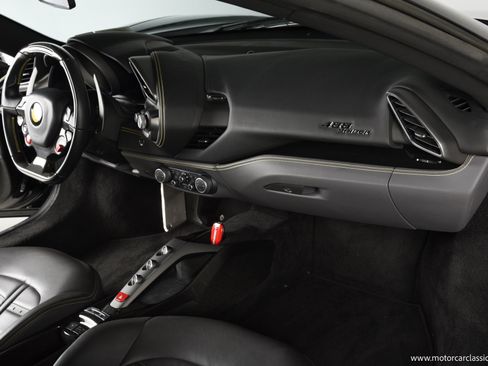 Used 2016 Ferrari 488 Spider RWD image 27