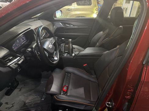 Used 2023 Cadillac CT4 V w/ Technology Package image 15