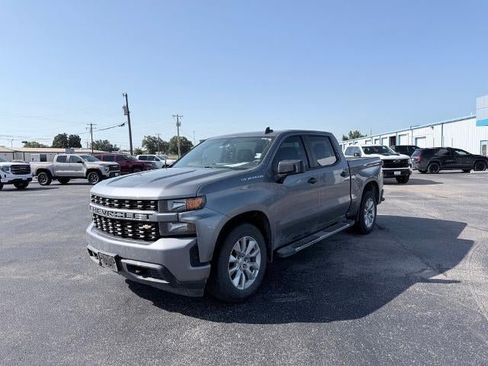 Used 2020 Chevrolet Silverado 1500 Custom w/ Infotainment Package RWD image 1