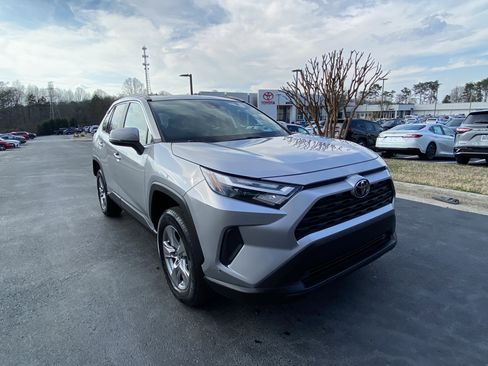 Certified 2023 Toyota RAV4 XLE w/ Convenience Package image 3