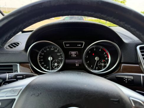 Used 2014 Mercedes-Benz GL 450 4MATIC image 47