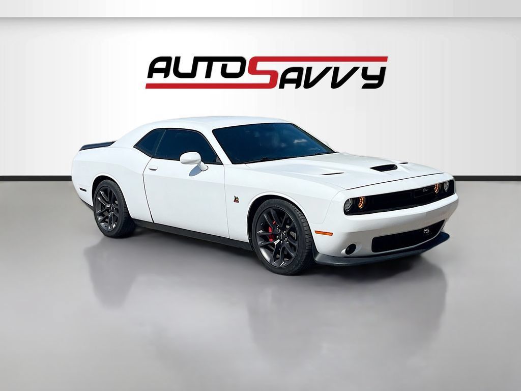 Used 2022 Dodge Challenger R/T Scat Pack RWD image 1