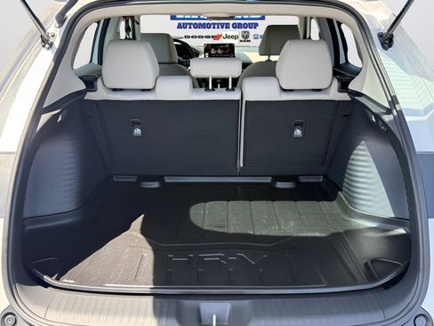 Certified 2025 Honda HR-V LX image 33