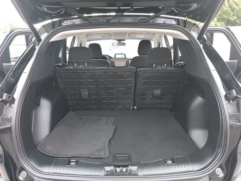Used 2022 Ford Escape SE w/ SE Sport Appearance Package FWD image 12
