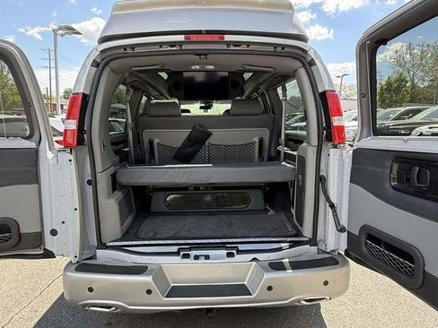 New 2026 GMC Savana 2500 w/ Driver Convenience Package RWD image 10