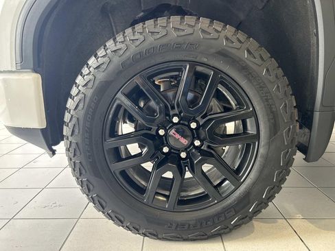 Certified 2020 GMC Sierra 1500 Elevation w/ Elevation Value Package AWD/4WD image 7