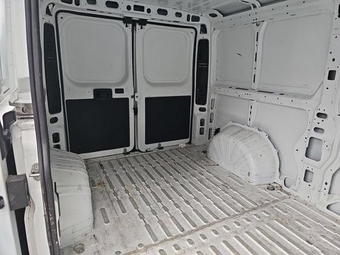 Used 2025 RAM ProMaster 2500 w/ Convenience Group FWD image 14