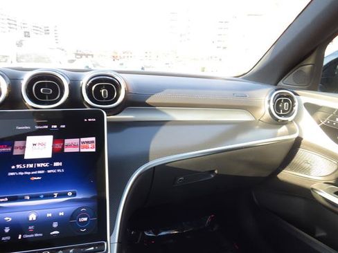 Used 2025 Mercedes-Benz C 300 4MATIC Sedan image 20